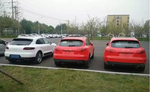 以假乱真？买众泰送保时捷车标，教你十万秒变百万