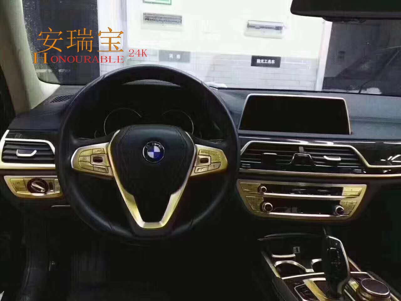 汽车溶金技技术，车标内饰褪色了怎么办？