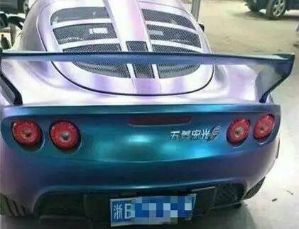 因为手痒一不小心搜索了某宝的车标销售，结果发现……