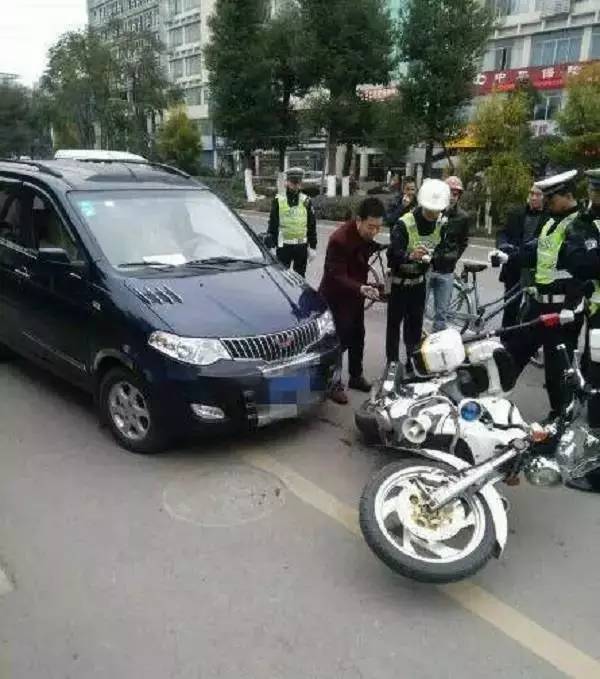 因为手痒一不小心搜索了某宝的车标销售，结果发现……
