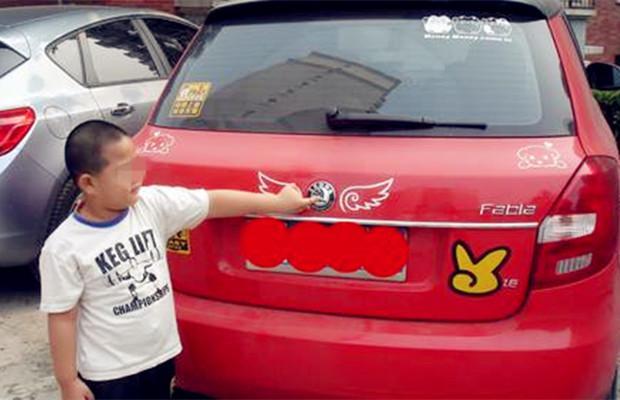 幼儿园作业又让孩子画自己家车标，这难道不是赤裸裸的攀比吗？