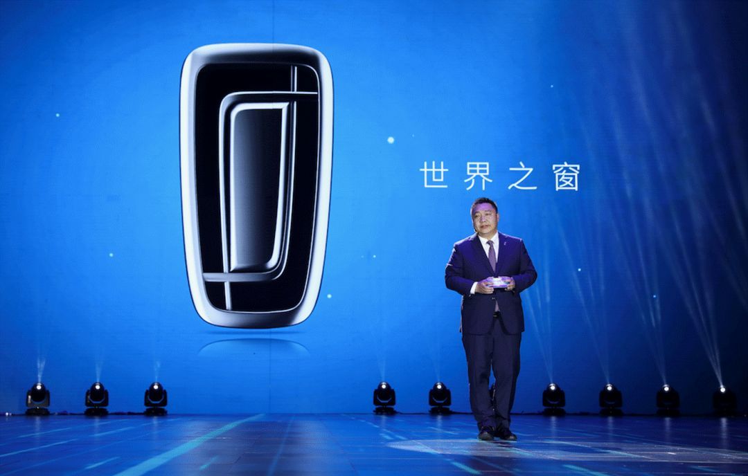 一汽奔腾换的，不仅仅是全新车标...