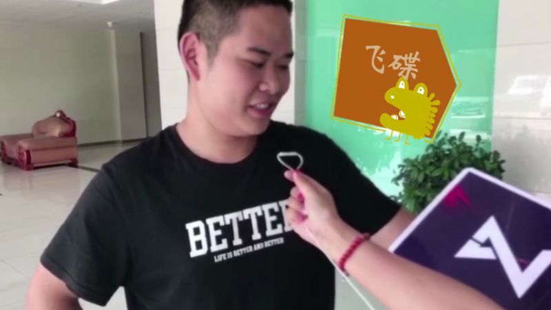 绿能电动车新logo闪现江湖，来听听街头达人怎么说？
