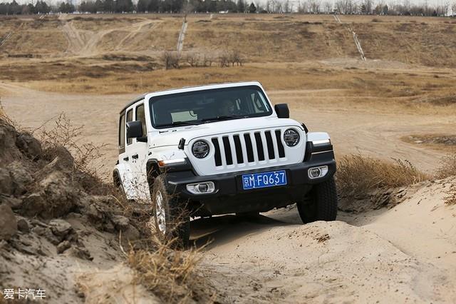 爱卡SUV专业测试 全新Jeep牧马人Sahara
